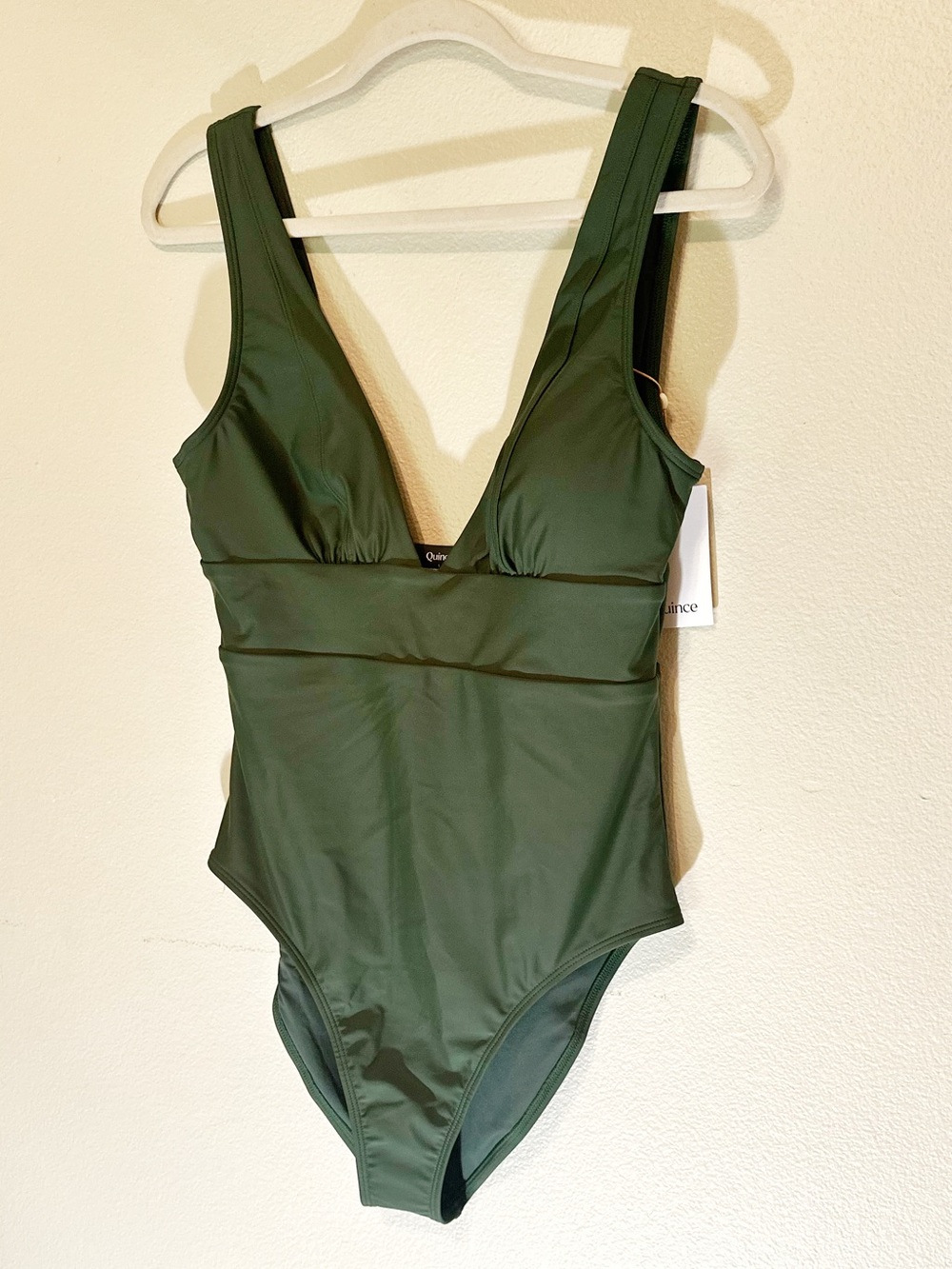 Quince Medium green V-Neck One-Piece. Bnwt - Picture 5 of 9